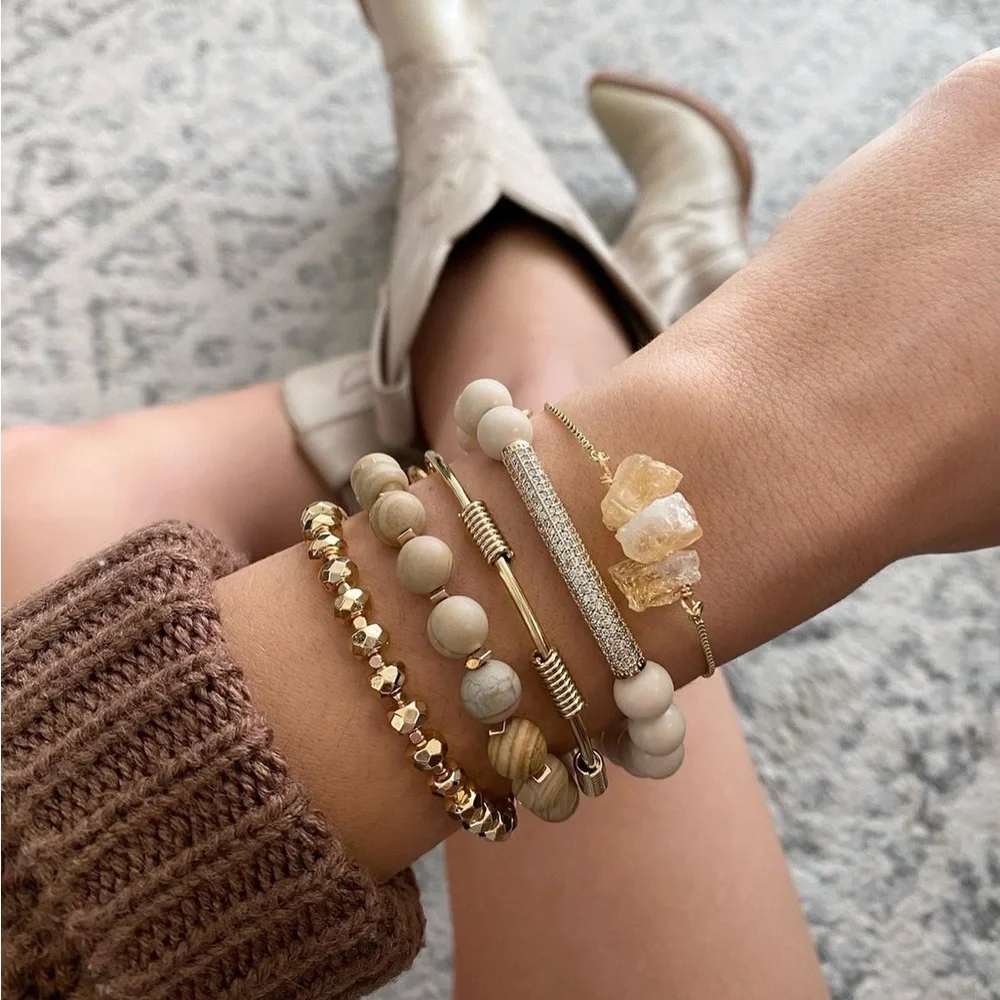 Kinsley Armelle Jessa Bracelet - Picture 3 of 8